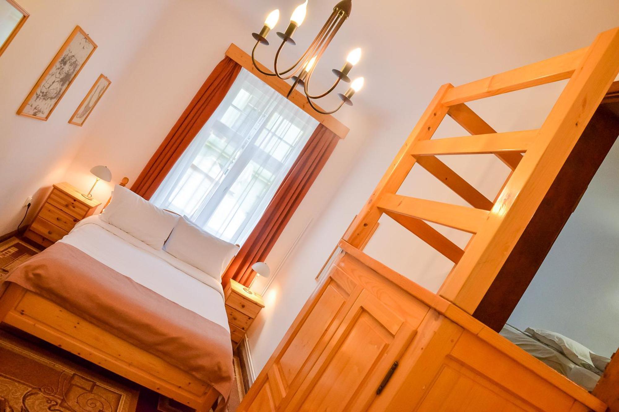 Ferienwohnung An Der Holztreppe Sighişoara Exterior foto
